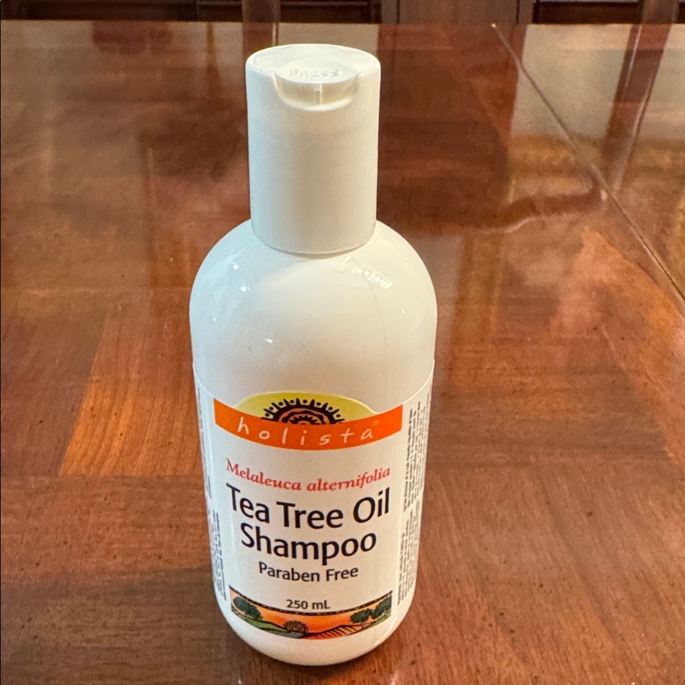 Holista Tea Tree Oil Shampoo New 250 ml